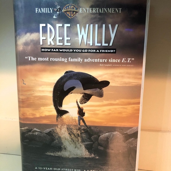Warner Bros. | Other | Free Willy Vhs Warner Bros 993 | Poshmark